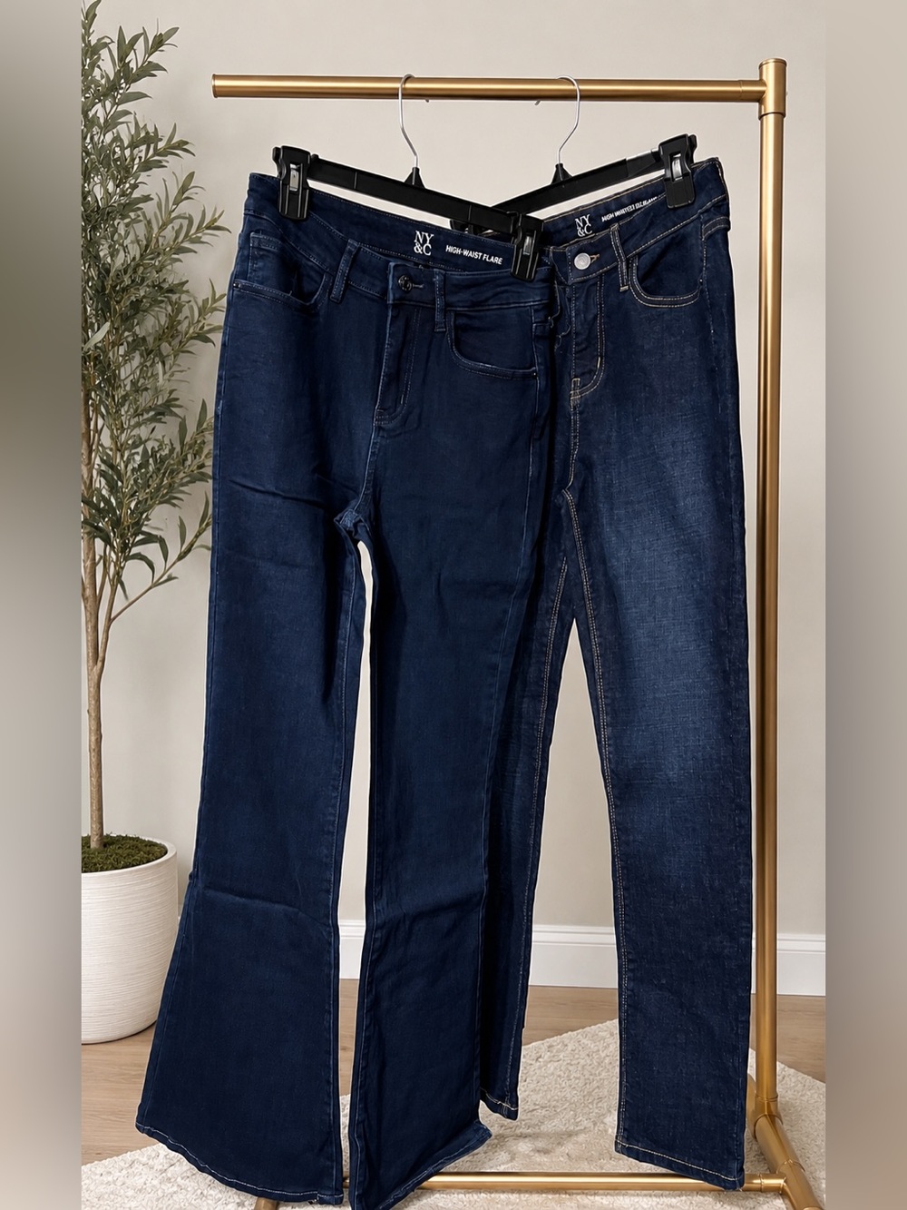 New York and Company Jeans Bundle (2 Pair) Size 6 Stretch Denim